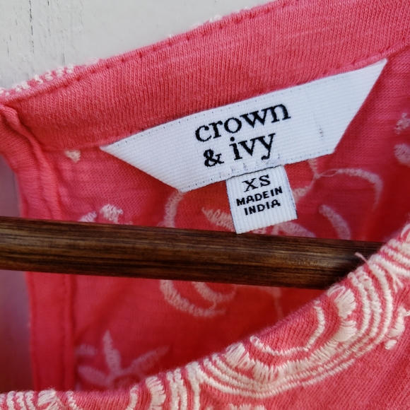 Embroidered top - Picture 3 of 3